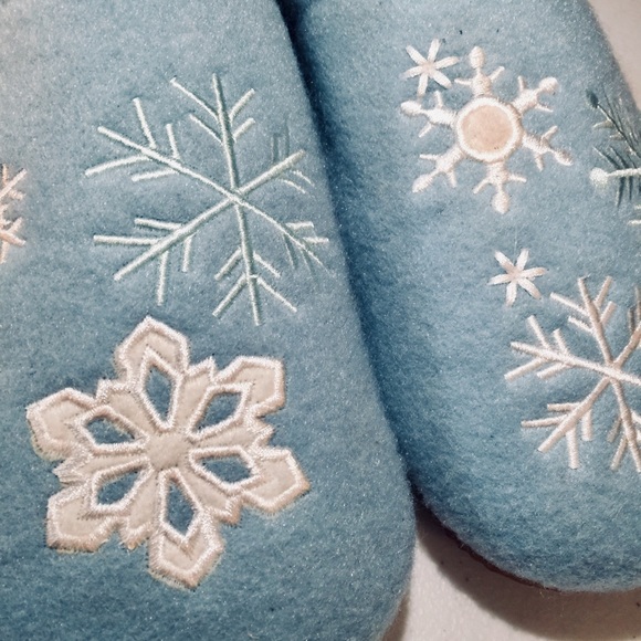▫️Land’ End Felt Snowflake Slip-On/Scuff Slippers | Size 6 - Picture 13 of 13